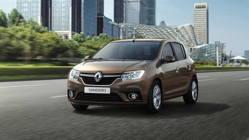 Renault SANDERO - véhicule roulant en ville